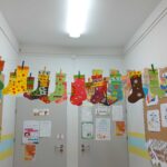 Girlanda z kolorowych skarpetek